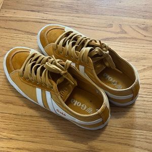 Gola Classic Sneakers - mustard yellow